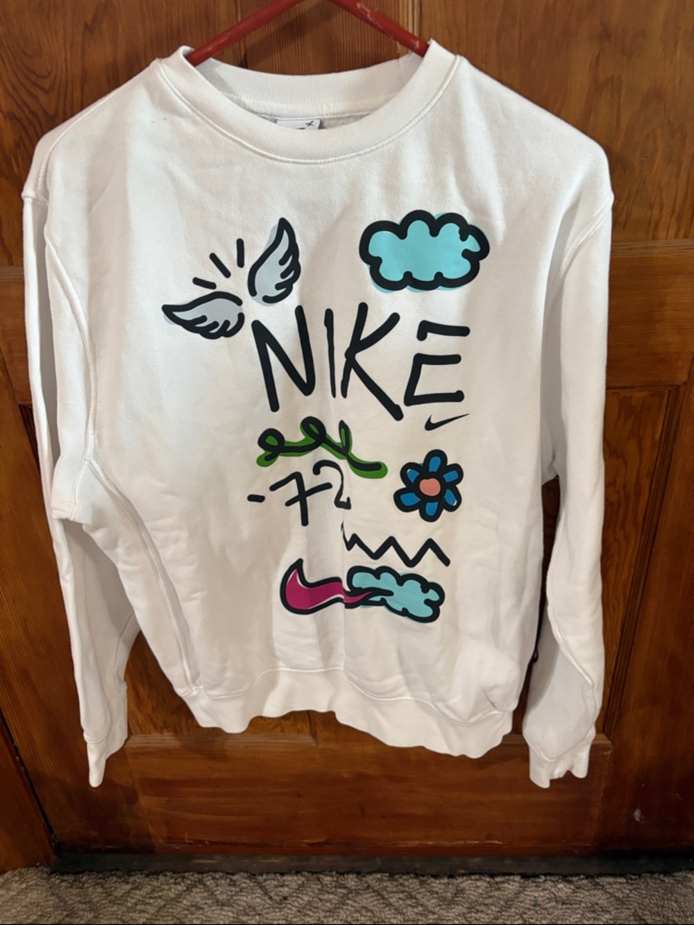 Nike White Graphic Sweatshirt